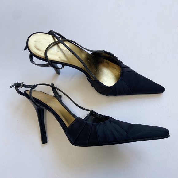 Vintage Aldo Heel - Picture 2 of 5